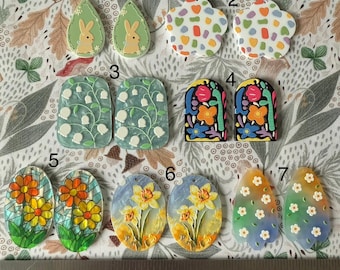 PAIR of cabochons for beading