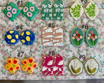 pair of floral cabochons