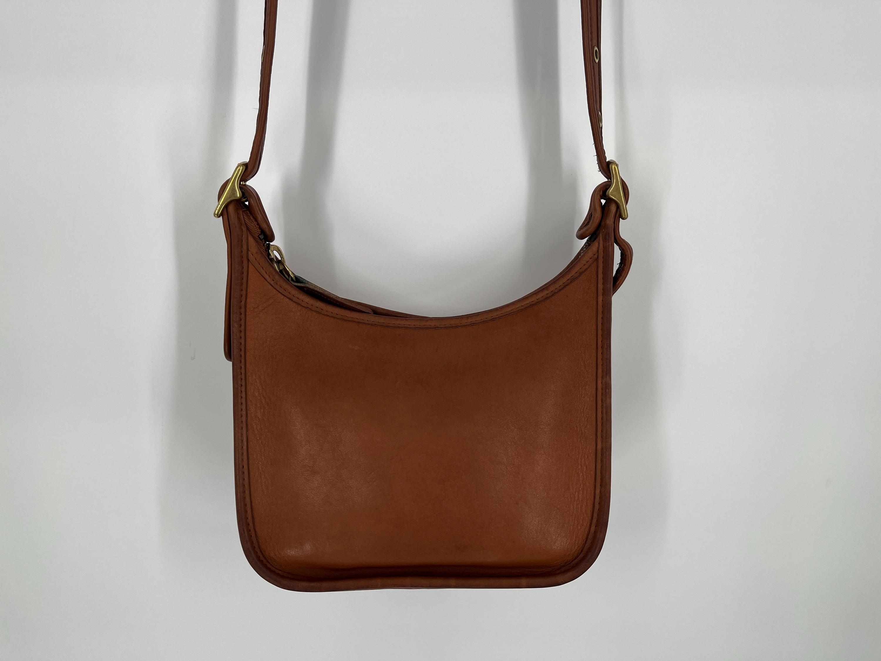 Vintage 90s Coach British Tan Janice Legacy Leather Shoulder Bag