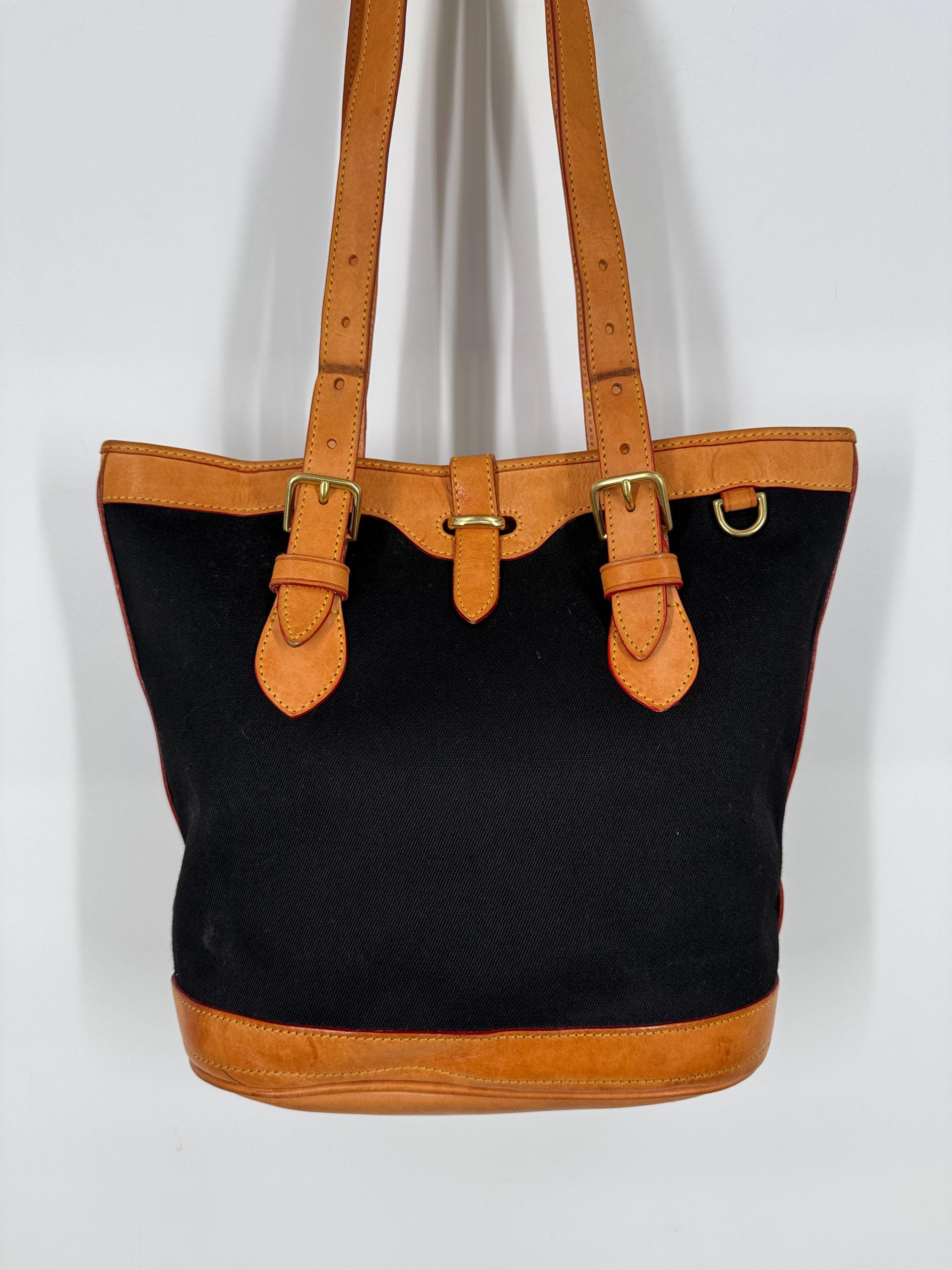 バッグ DOONEY&BOURKE vintage leather tote bag Vintage Dooney & Bourke Cabriolet Black Fabric and Leather Tote
