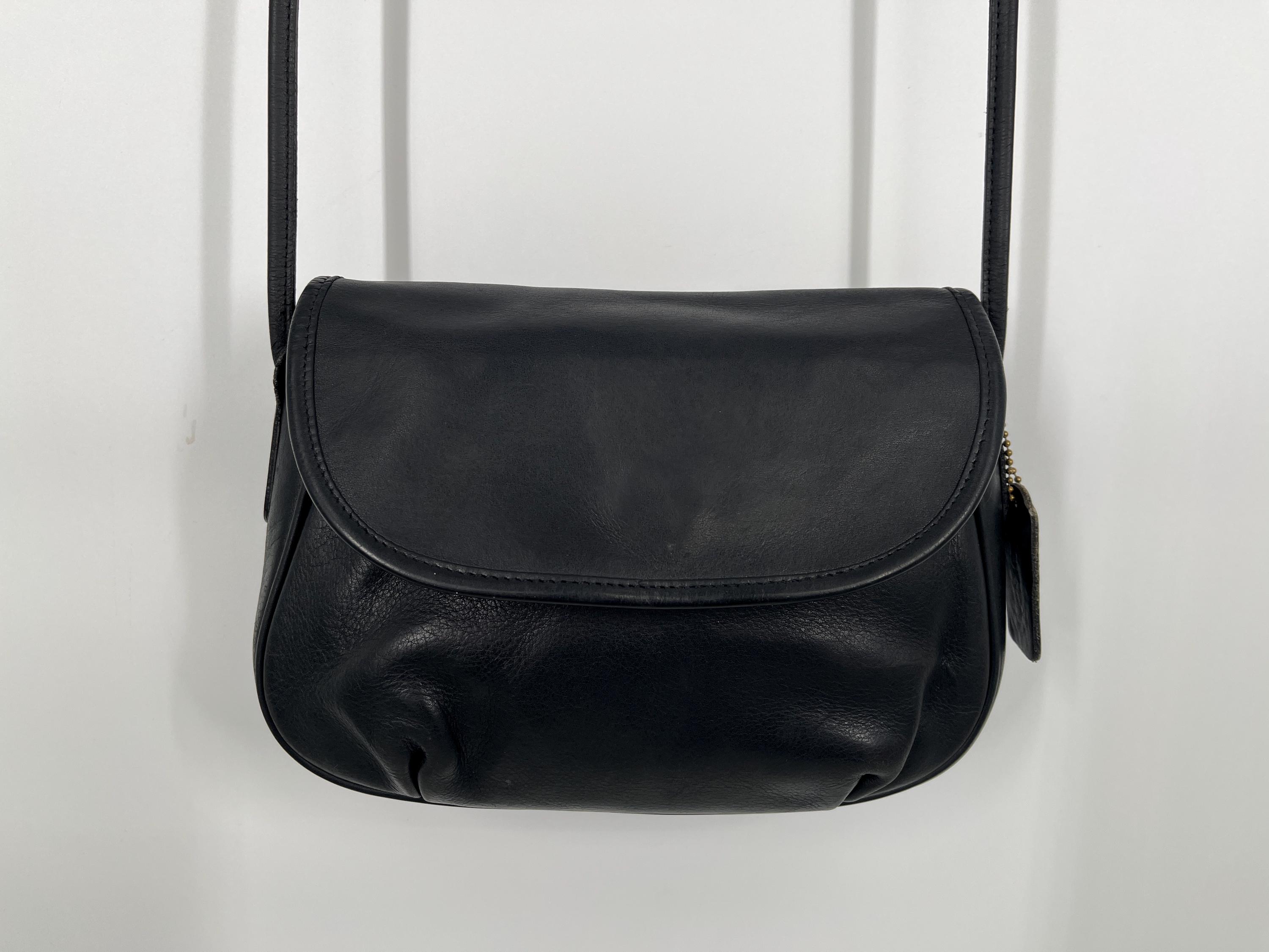 バッグ OLD COACH Shoulder Bag made in USA BLACK Vintage Late 80s/early 90s Coach Black Cafe Bag Leather Shoulder