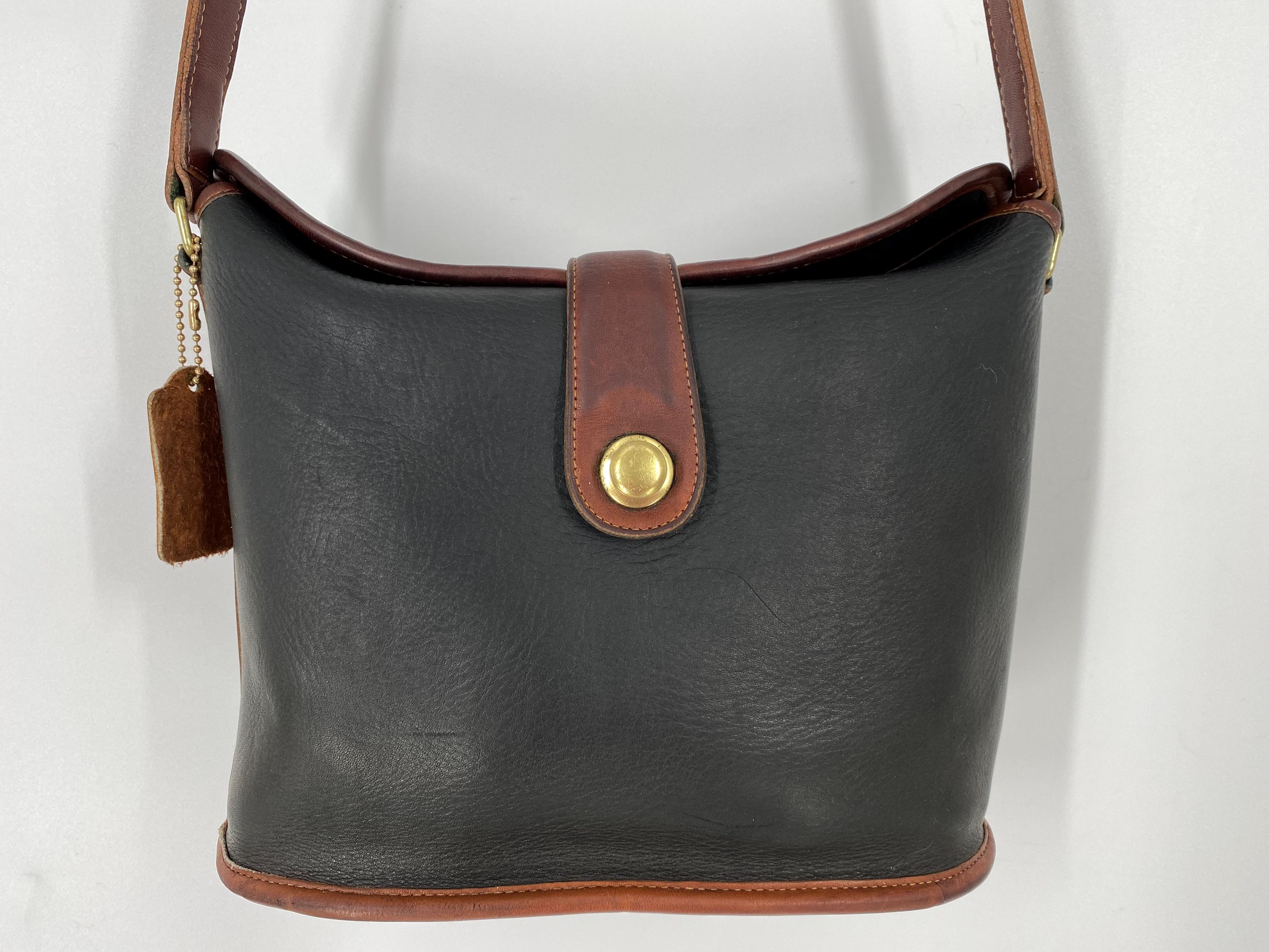 バッグ Vintage Coach Binocular Spectator Bag Vintage Coach Binocular Spectator Bag 6853 Black White USA