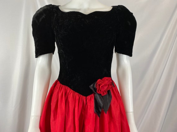 Vintage 80's Black Velvet Top Dress With Red Skir… - image 7