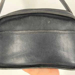 Bolso para cámara Coach azul marino vintage de los años 80 / Fabricado en EE. UU. / Ver descripción para conocer las medidas y el estado