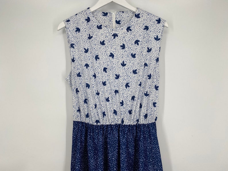 Vintage 80/'s Blue And White Sleeveless Dress By Ms Lea Casuals \\ No Size \\ Measures As A Large or 12-14 \\ See Measurements \\ Made In The USA