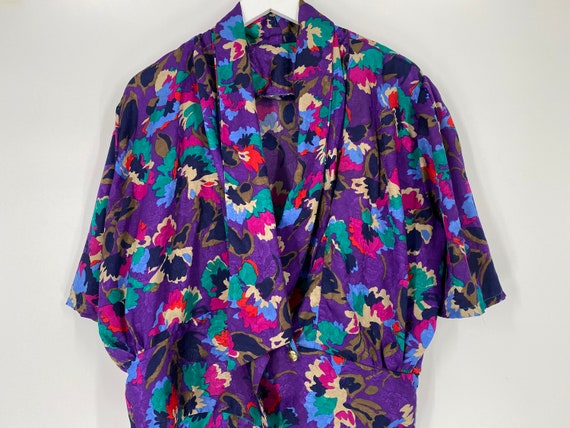 Vintage 90's Bright Floral Pattern Blouse \ Measu… - image 1