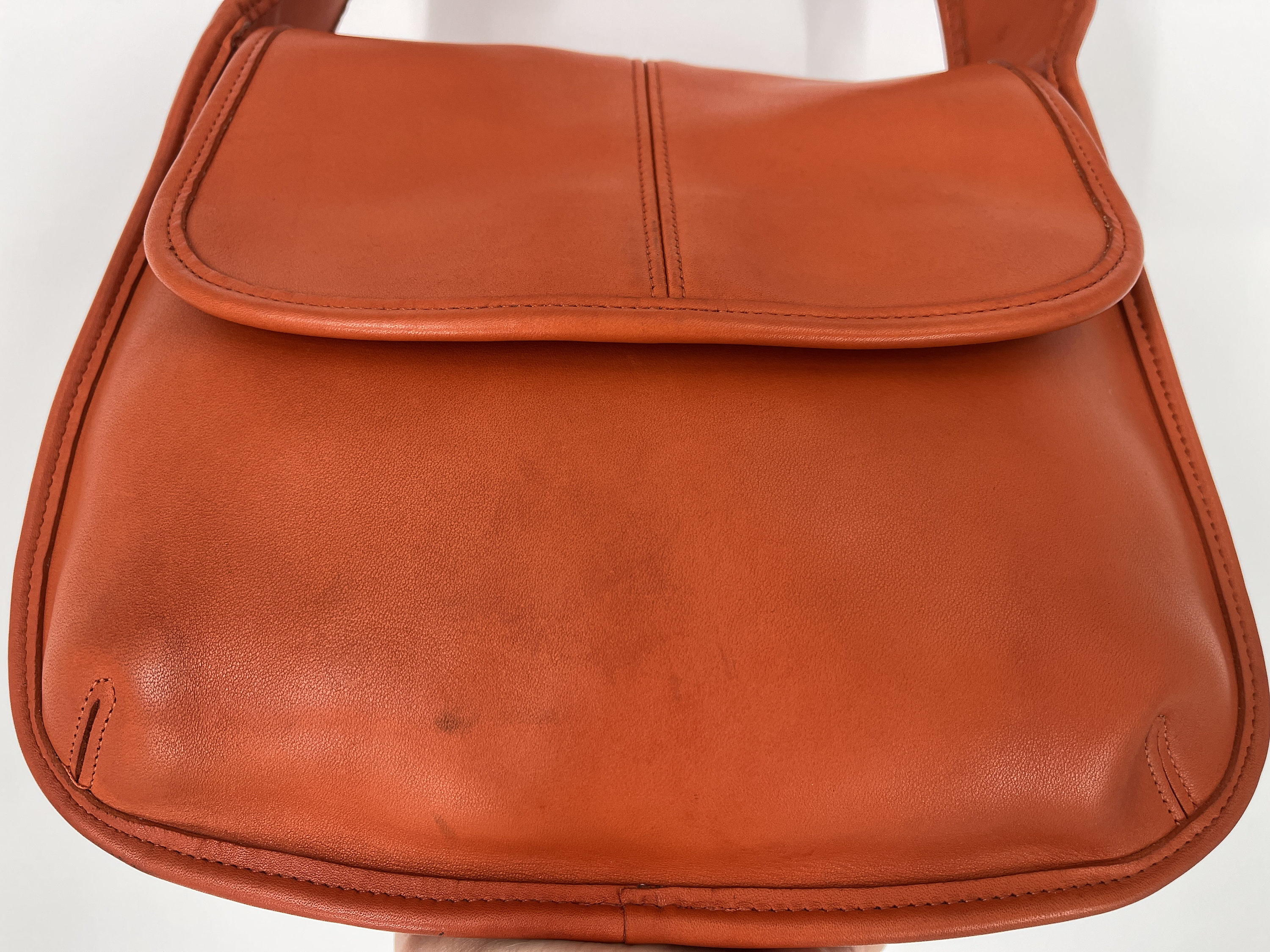 Tangerine Leather Coach Bag – OMNIA