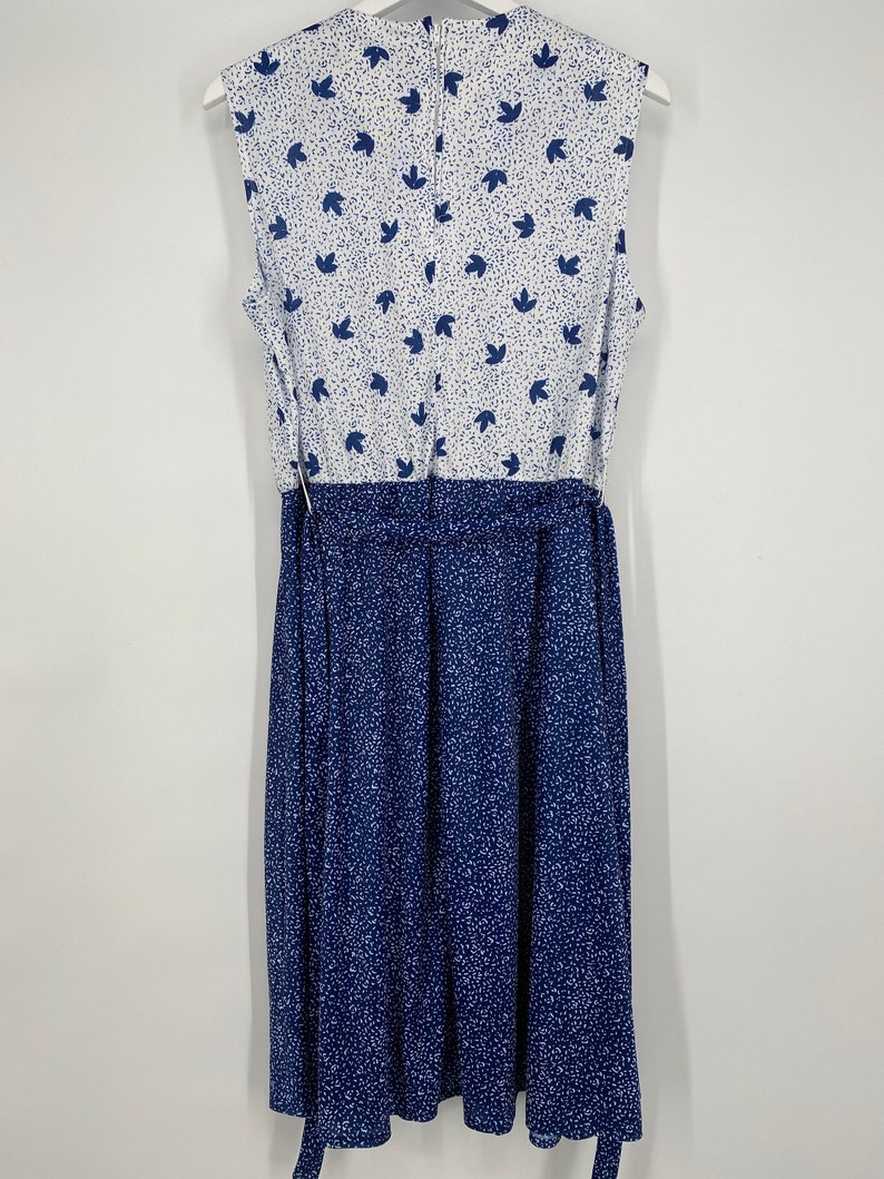 Vintage 80/'s Blue And White Sleeveless Dress By Ms Lea Casuals \\ No Size \\ Measures As A Large or 12-14 \\ See Measurements \\ Made In The USA