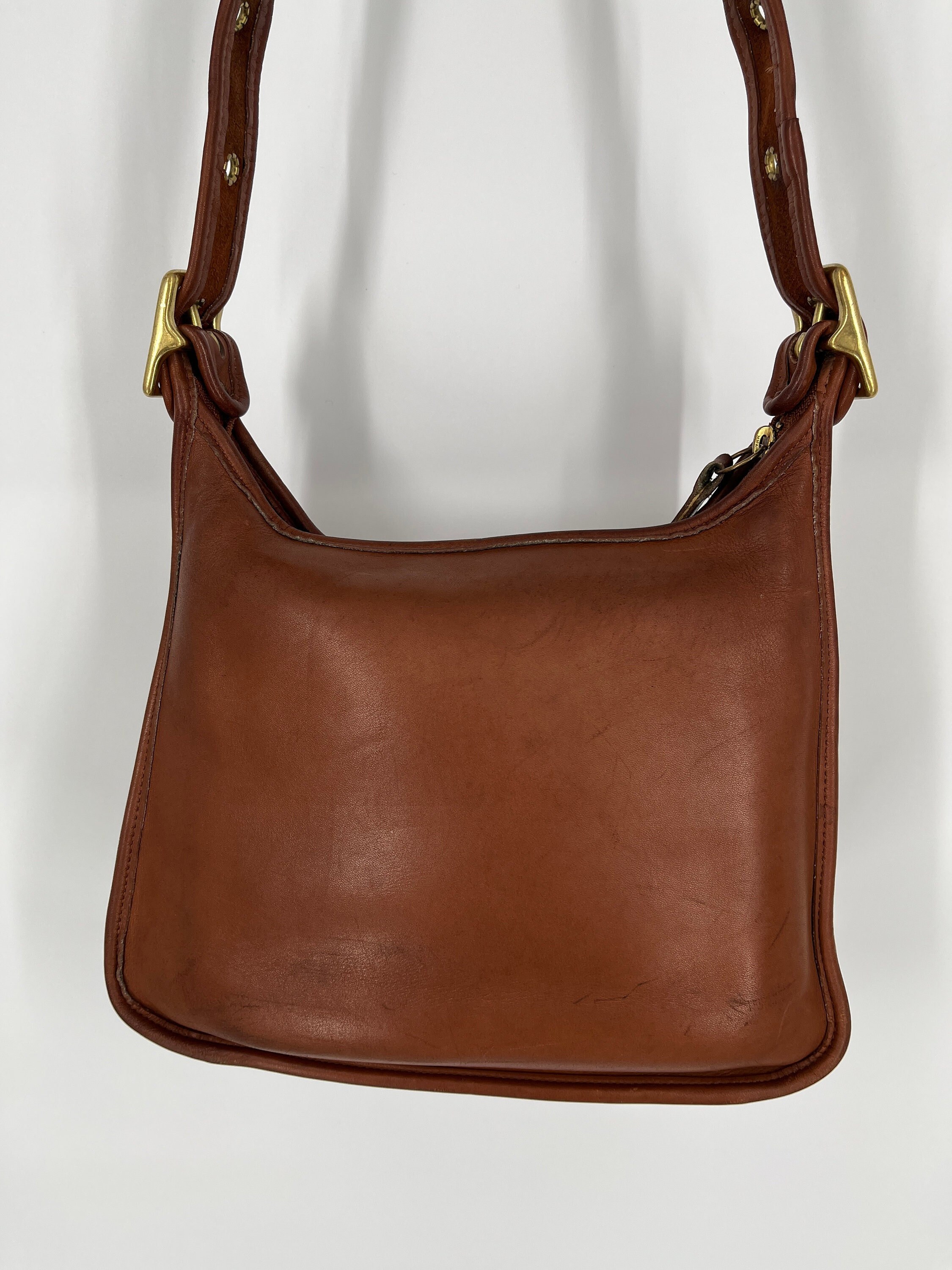 Coach Vintage Soho Pleated Brown Leather Contrast Stitch Crossbody Hobo Bag