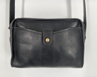 Vintage 1992 Coach Black Fulton Leather Shoulder Bag \ ZIPPER REPLACED \ Made In USA \ Please See Item Description, Photos, And Video