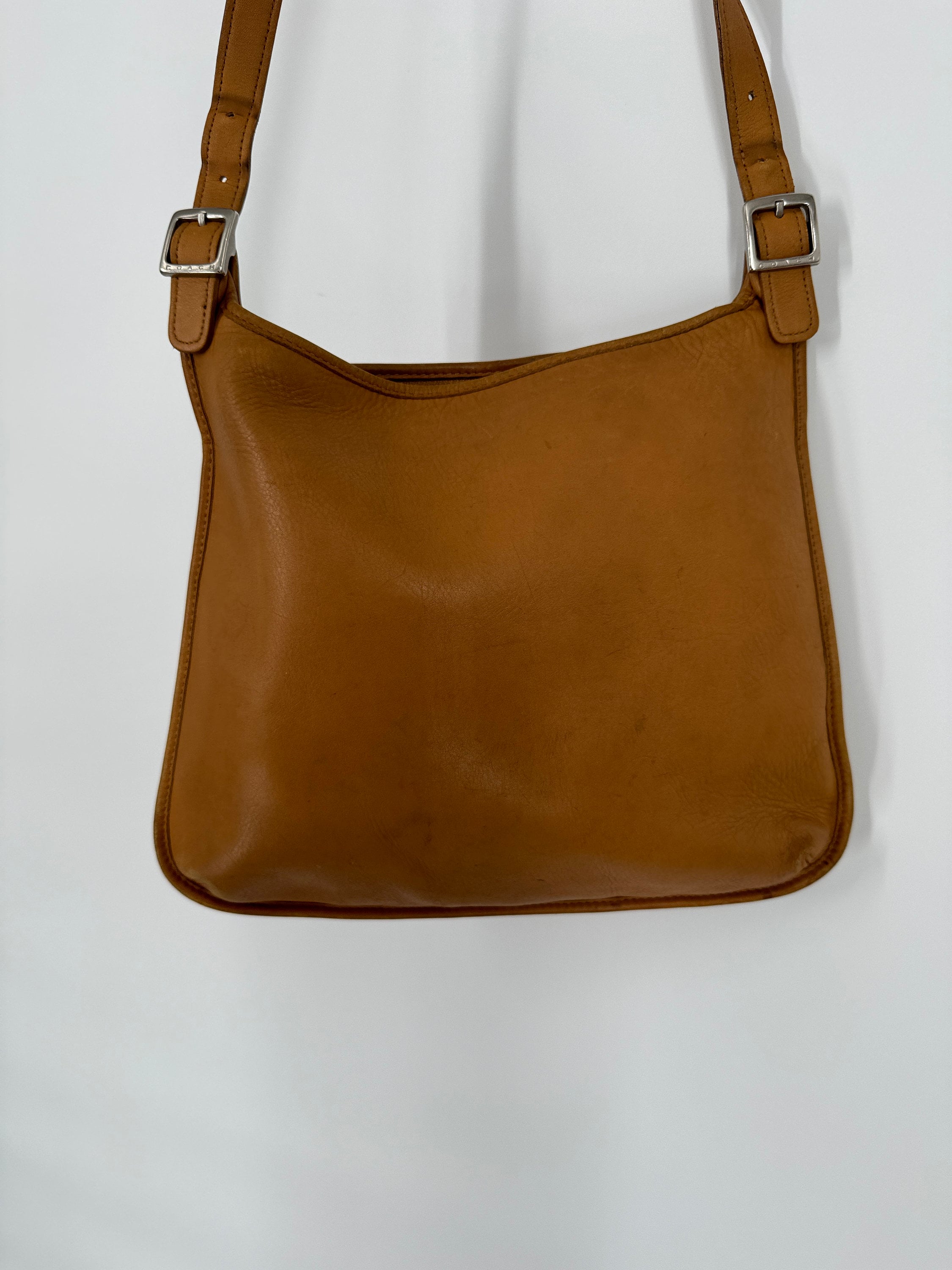 old coach 90’s usa vintage Extremely Rare Made In USA Old Coach 9044 Shoulder Bag Yellow