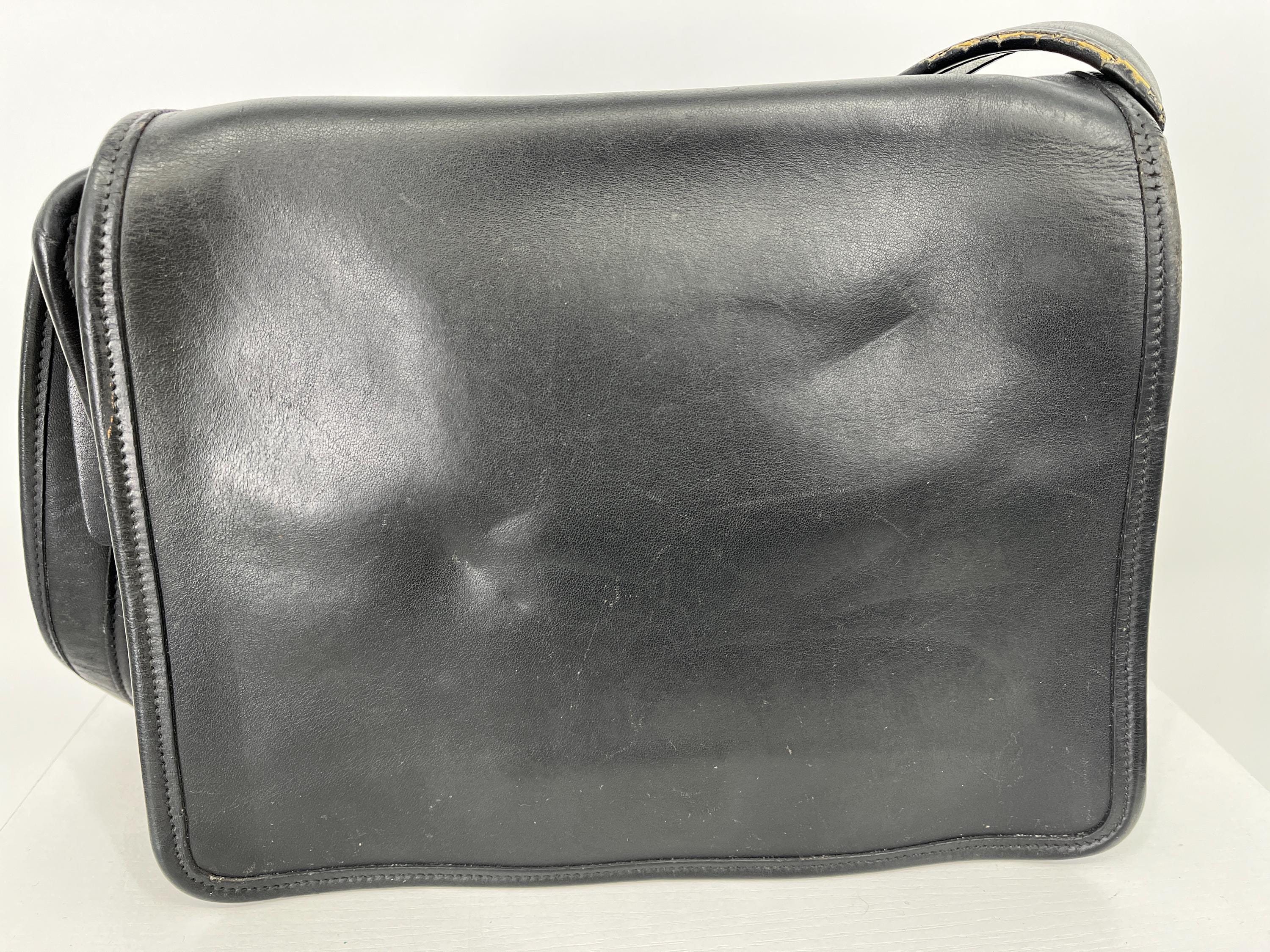 vintage coach old flap BLACK ボディバッグ RARE VINTAGE COACH (OLD COACH オールドコーチ) CLASSIC