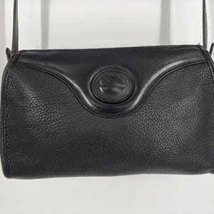 Bolso bandolera Dooney & Bourke vintage Regal Black de los años 80 / Fabricado en EE. UU. / Ver descripción para conocer las medidas y los detalles del estado