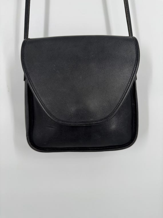 Vintage 80s Black Coach Lindsay Shoulder Bag Made in USA Vintage 80s Black Coach Lindsay Shoulder Bag Made in USA