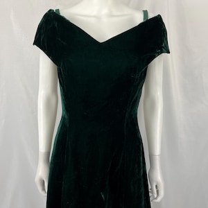 talbots green velvet dress Slim Fit Notch Lapel Sage Green Casual Suit 44 / 6 / Green main image 0
