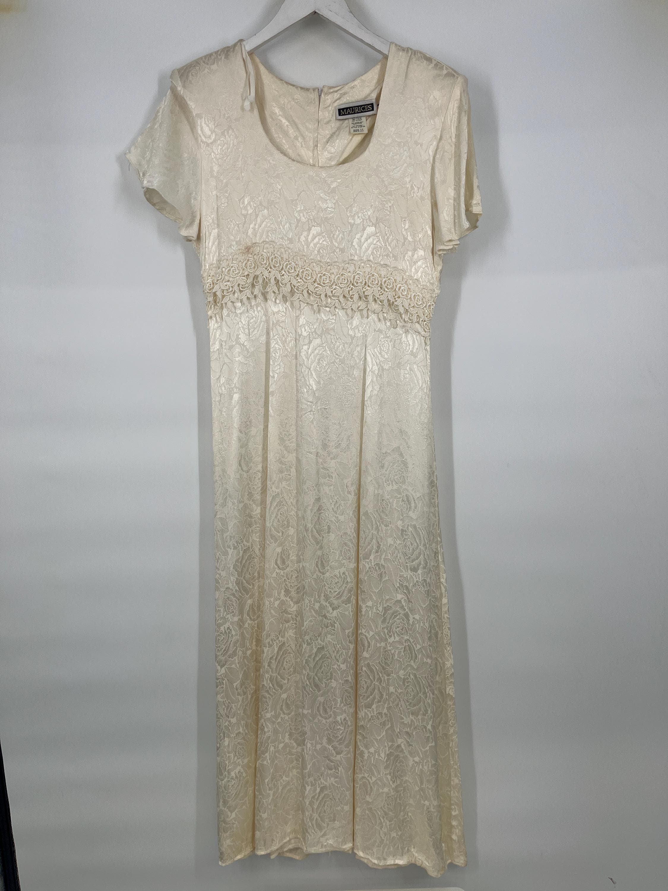 Vintage 70s/80s Short Sleeve Silky Ankle Length Formal Dress By Maurices Jody Of California \ Size 11 \ PLEASE See Description And Photos Vintage 70s/80s Short Sleeve Silky Ankle Length Formal Dress By Maurices Jody Of California \ Size 11 \ PLEASE See Description And Photos