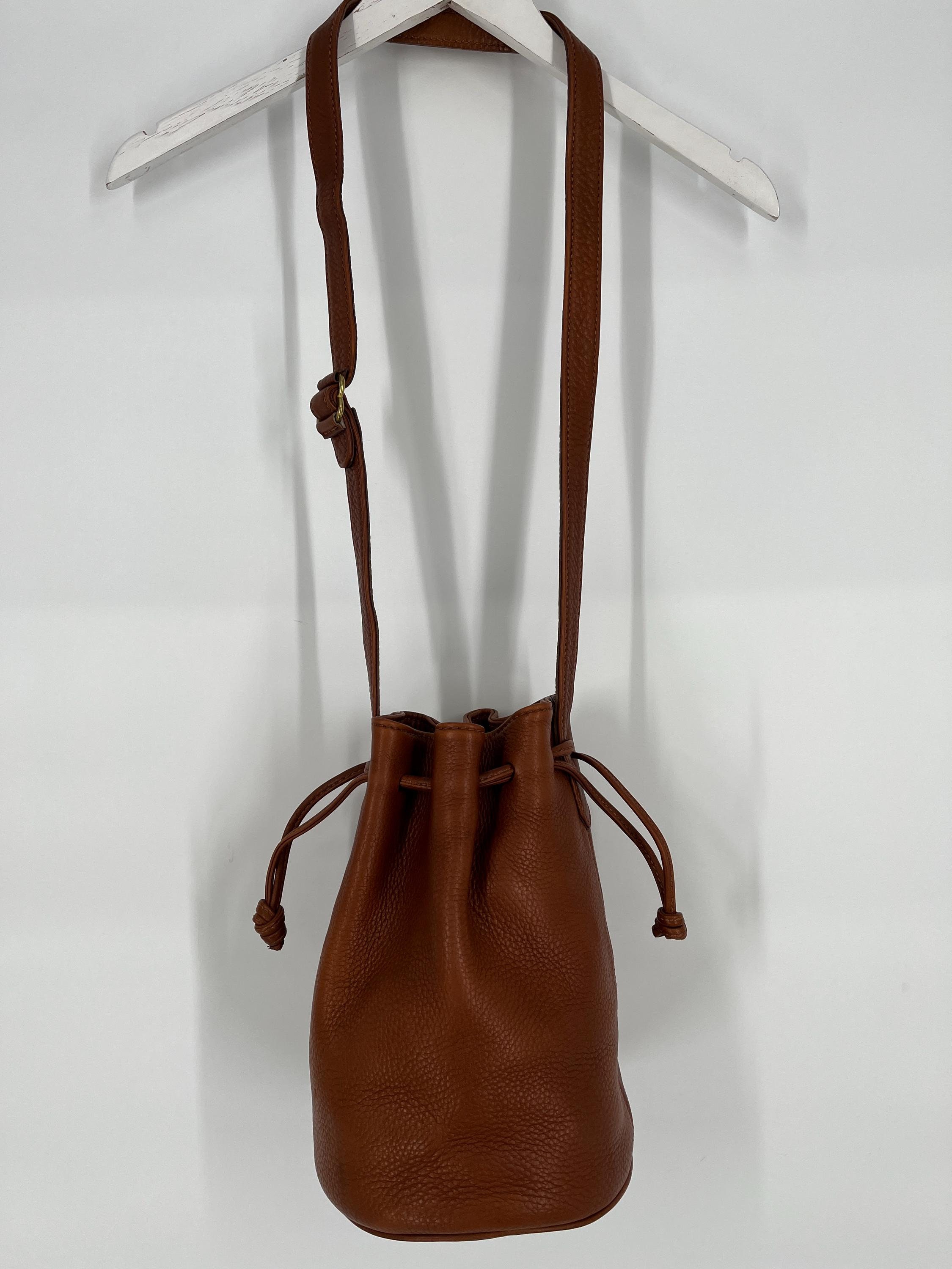 Vintage 90s Saddle Coach Small Drawstring Natural Grain Vintage 90s Saddle Coach Small Drawstring Natural Grain