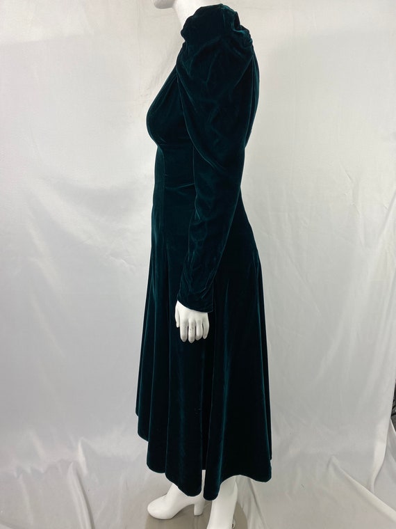 Vintage 80's Green Velvet Dress With Rhinestone T… - image 7