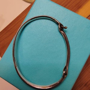 Silver latch bracelet