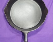 Rare 11 Cast Iron Skillet with Heat Ring quot ERIE quot Wagner Sidney Ghost Marks Beautiful Milling Marks on Cooking Surface Clean Smooth Level