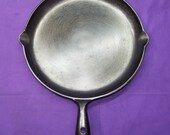 Excellent 3 Hole Handle 9 Wagner Cast Iron Shallow Skillet with Heat Ring 100 Original Milling Marks Clean Smooth 11.5 quot Sits Flat HTF