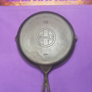 Griswold #108 Cast Iron Skillet Griddle Smooth Bottom Original Milling Marks 10 Inches Clean Smooth #201 Ready to Use Or Display