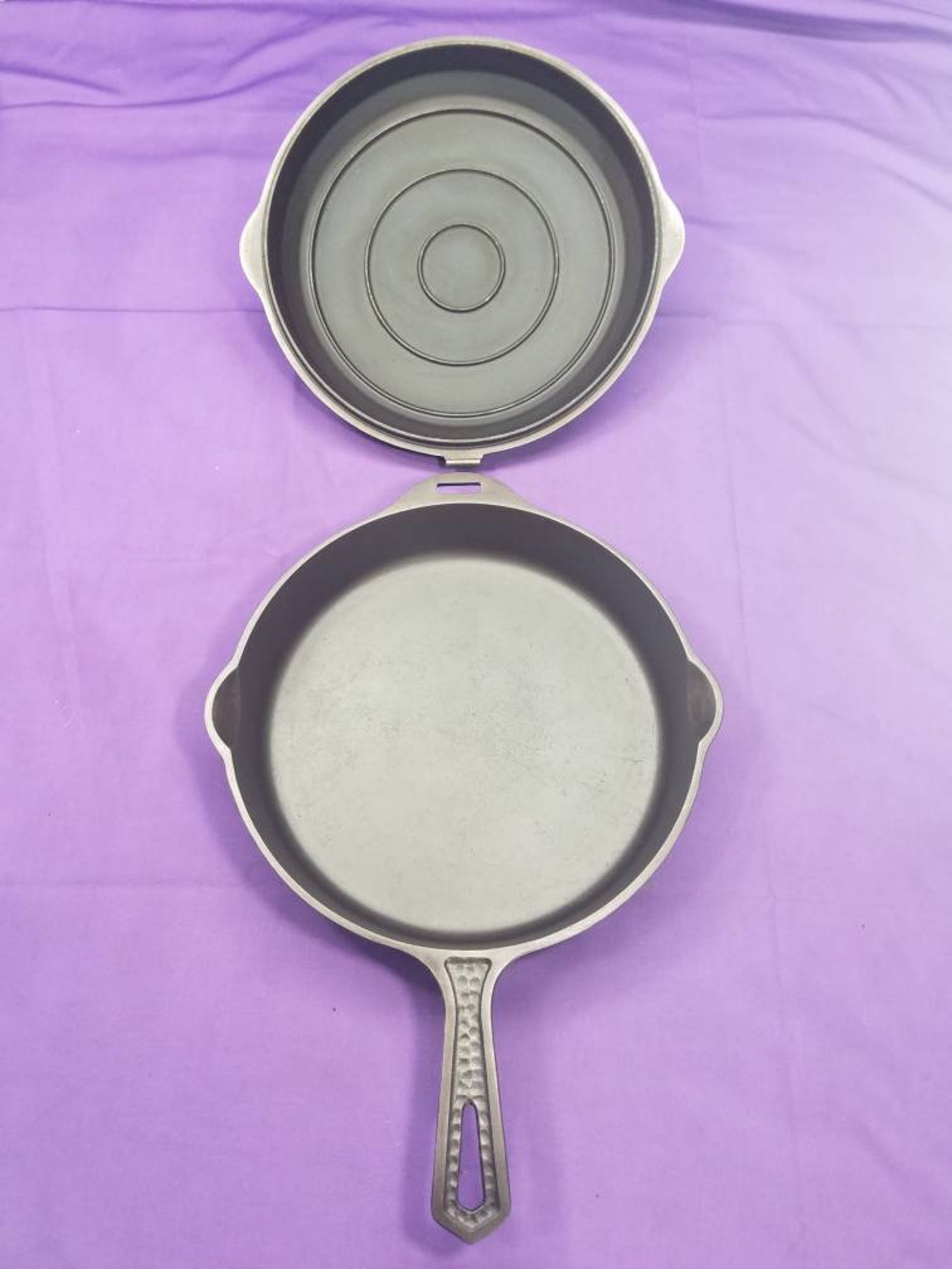 Rare 8 Griswold Hammered Cast Iron Skillet w/ Hinged Lid Etsy