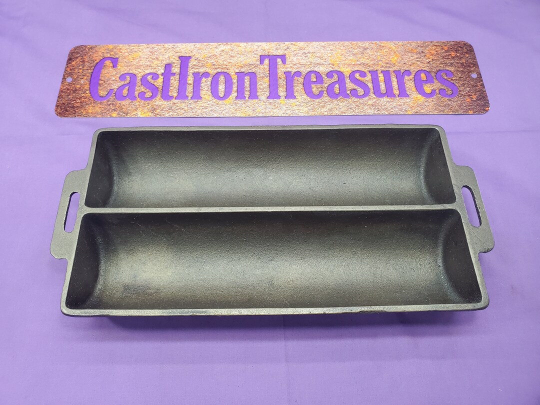 Rare Wagner Cast Iron Double Loaf Bread Pan With Smooth Bottom Sits Flat 13 1/2 Long X 6 5/8