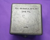 Rare Griswold Cast Iron Square Grease Pail with Smooth Bottom Sits Flat Smooth 1482 Ready to Use Or Display