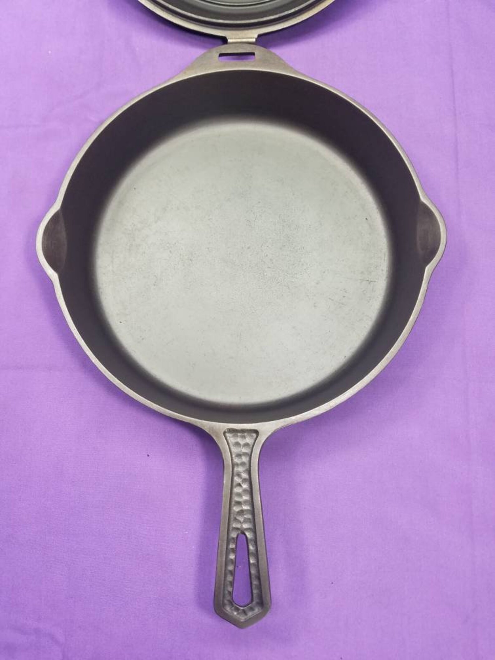 Rare 8 Griswold Hammered Cast Iron Skillet w/ Hinged Lid Etsy