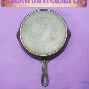 Favorite Piqua Ware #8 Cast Iron Skillet with Heat Ring Sits Flat Extremely Smooth Smiley Logo Ready To Use Or Display