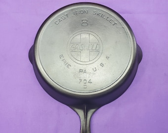 Griswold #8 Cast Iron Skillet with Heat Ring Slant Erie PA USA Logo Clean Smooth 704D Ready to Use Or Display