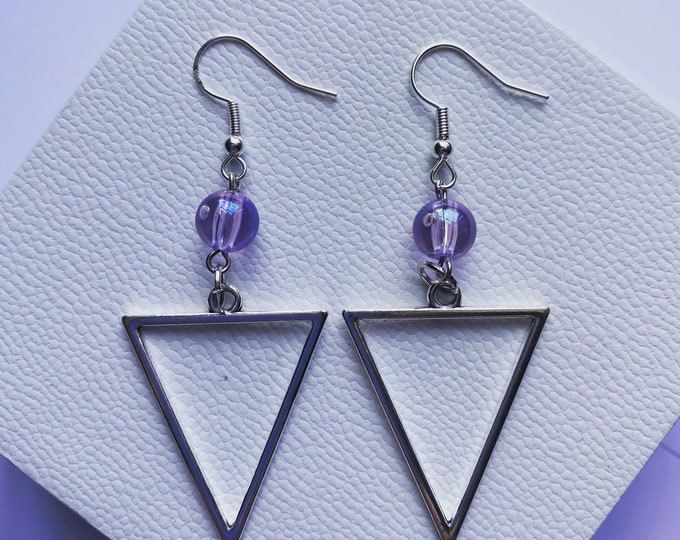 Tri-lilac
