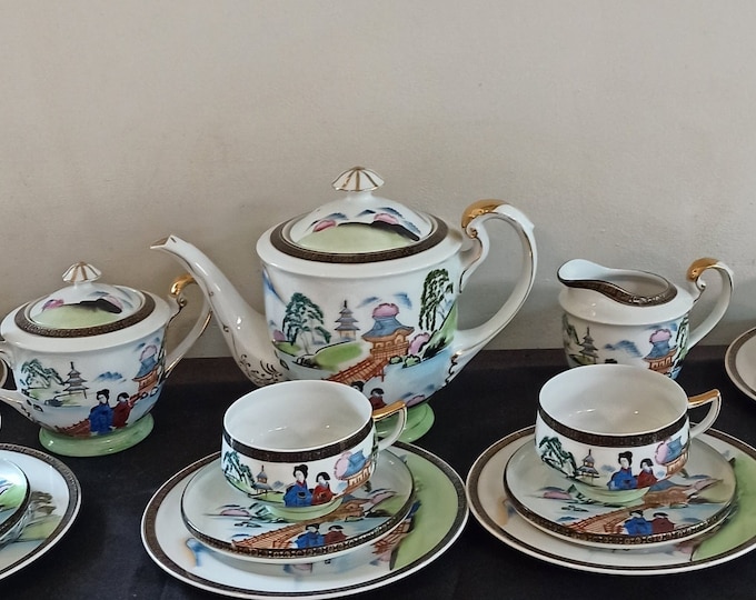 Vintage Japanese Tea Set. 21 Piece.