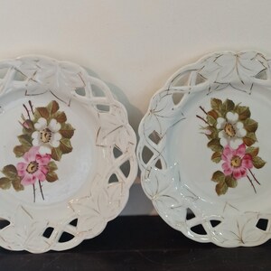 Pair of Vintage Cabinet Plates.