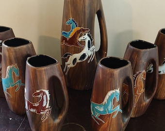 Cruches émaillées en poterie peinte au pinceau - 1 grande, 6 petites - pièce unique - Bon état