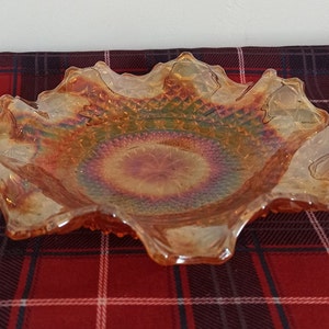 Carnival Glass Fruit Bowl / Dish. Very Good Condition. Vintage. Iridescent. 25cm Diameter