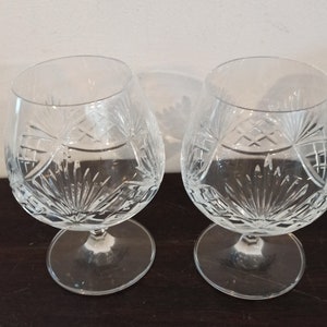 Par vintage de copos de cristal de chumbo para conhaque. Excelente estado.