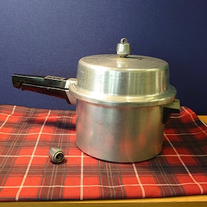 Pressure cooker old school store