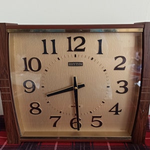 Vintage Rhythm Quartz Wall Clock. Working. Good Condition Vintage Rhythm Quartz Wall Clock. Working. Good Condition