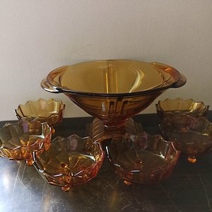 Vintage Amber Glass Serving Dessert Bowl And 6 Matching Glass Bowls. Excellent Condtion.