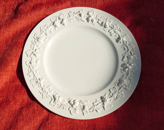 Wedgwood Queensware Plain White Embossed Plate 2768 Vines Etsy