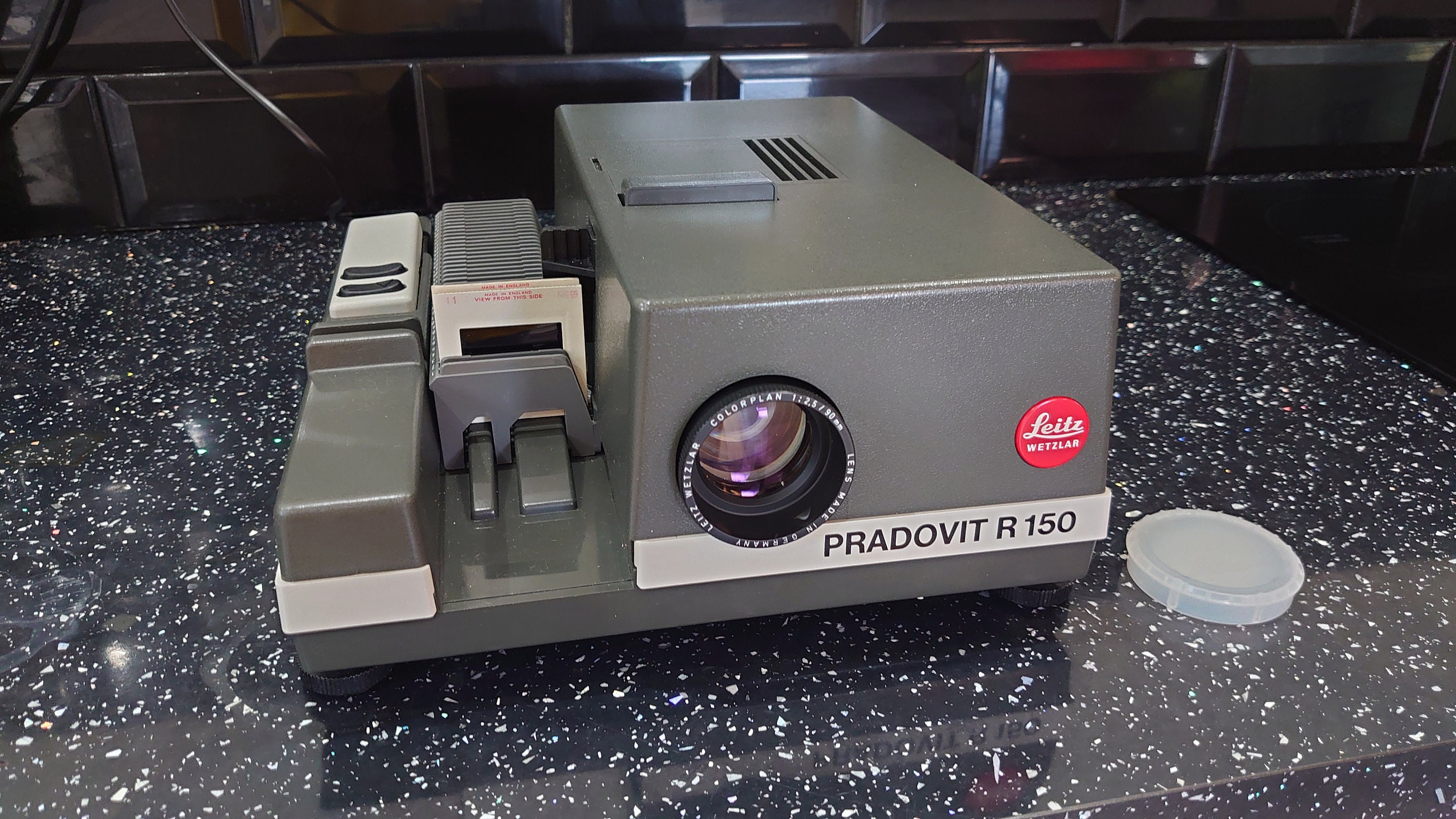 Vintage Leitz Pradovit R 150 Slide Projector - Machine