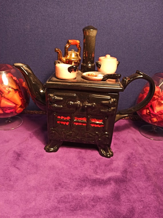 Vintage Aga Novelty Teapot. 1989. South West Ceramics Ltd. Etsy Australia