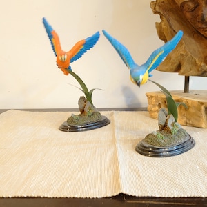 Two Mobile Flying Parrot figurines - Very good to excellent condition