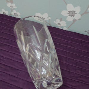 Lead Crystal Cut Glass Vase - Very Good to Excellent Condition - 20cm tall - 11.5cm diameter image 6