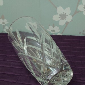 Lead Crystal Cut Glass Vase - Very Good to Excellent Condition - 20cm tall - 11.5cm diameter image 8