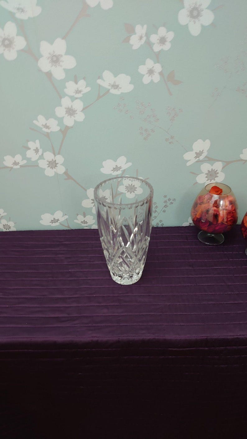 Lead Crystal Cut Glass Vase - Very Good to Excellent Condition - 20cm tall - 11.5cm diameter image 2