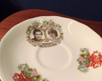 チャールズ皇太子とダイアナ妃の結婚式記念食器セット（カップ