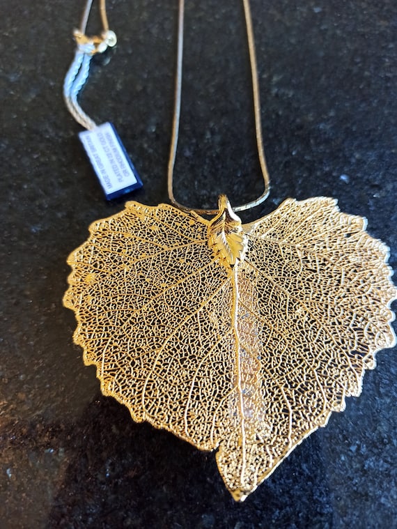 Vintage Gold Leaf Necklace. Attwood Collection. 22